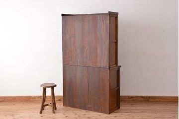 アンティーク家具　アンティーク　素敵なデザインの二段重ね　ナラ材の食器棚(収納棚)