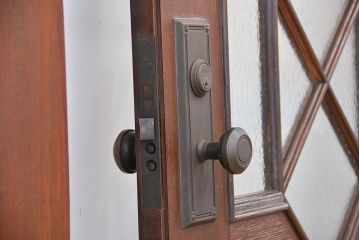 アンティーク　日本製　　大正〜昭和初期　チーク材　両開き　豪華な洋館のファンライト付き エントランスドア一式(扉)