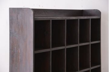 アンティーク家具　アンティーク　古い木の引き出し　15マス目棚(ロッカー/収納棚)(本棚/飾り棚)大