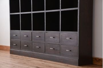 アンティーク家具　アンティーク　古い木の引き出し　15マス目棚(ロッカー/収納棚)(本棚/飾り棚)大