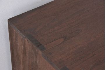 アンティーク家具　古い桐材の鉄脚付きモールガラス　ローボード?(テレビボード/収納棚)