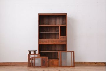 レトロ家具　昭和レトロ けんどん付き 味のある幅の狭い食器棚(水屋箪笥・収納棚)
