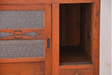 レトロ家具　昭和レトロ けんどん付き 味のある幅の狭い食器棚(水屋箪笥・収納棚)