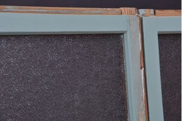 アンティーク　ペイントの剥げた小さなダイヤガラス引き戸　2枚セット(ガラス窓)