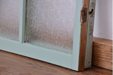 アンティーク　ペンキの剥げたシャビーなダイヤガラス入りフィックス窓(固定ガラス戸、ピクチャーウィンドウ、明り取り)