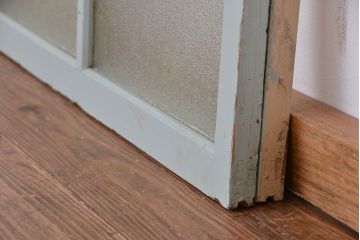 アンティーク ペンキの剥げた小振りなダイヤガラス戸 2枚セット(1)(窓・引き戸)