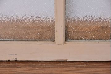 アンティーク ペンキの剥げた小振りなダイヤガラス戸 2枚セット(1)(窓・引き戸)