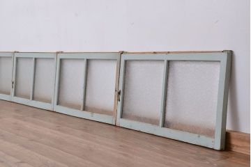 アンティーク ペンキの剥げた横長ダイヤガラス戸 4枚セット(ガラス窓・引き戸)