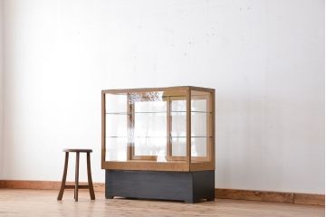 レトロ家具　アンティーク　古い木枠の引き出し付きレトロパンケース(ガラスケース、ショーケース)
