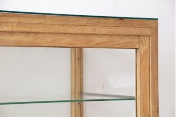 レトロ家具　アンティーク　古い木味の引き出し付きレトロガラスショーケース(収納棚、陳列棚、ガラスケース)