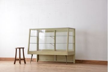 アンティーク家具　アンティーク　古い洋菓子店の台形ペイントガラスケース(2)(ショーケース、飾り棚、陳列棚)