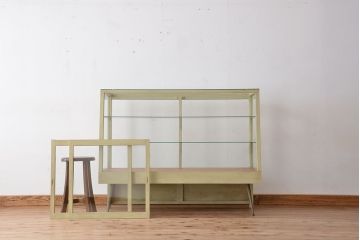 アンティーク家具　アンティーク　古い洋菓子店の台形ペイントガラスケース(2)(ショーケース、飾り棚、陳列棚)