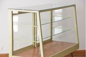 アンティーク家具　アンティーク　古い洋菓子店の台形ペイントガラスケース(2)(ショーケース、飾り棚、陳列棚)
