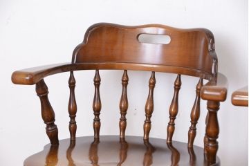 中古　飛騨産業 キツツキマーク　ダイニングチェア2脚セット?(アームチェア/椅子)