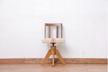 レトロ家具　アンティーク 古い木のレトロな回転チェア(椅子/イス)