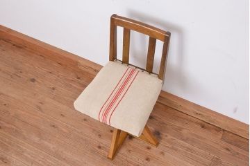 レトロ家具　アンティーク 古い木のレトロな回転チェア(椅子/イス)