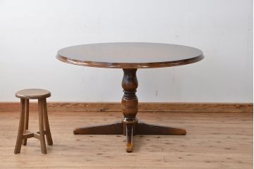 中古　飛騨産業 キツツキマーク　ラウンドダイニングテーブル