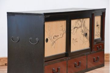 アンティーク家具　古民具・骨董　明治〜大正時代　梅と雀の図　上品な時代箪笥ローボード