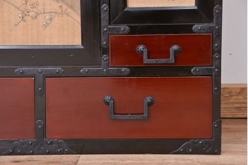 アンティーク家具　古民具・骨董　明治〜大正時代　梅と雀の図　上品な時代箪笥ローボード
