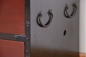 アンティーク家具　古民具・骨董　明治〜大正時代　上品な時代箪笥ローボード(ローチェスト・刀箪笥)