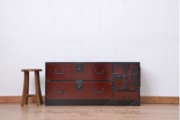 アンティーク家具　古民具・骨董　明治〜大正時代　漆のキレイな　時代箪笥ローボード?(ローチェスト・刀箪笥)
