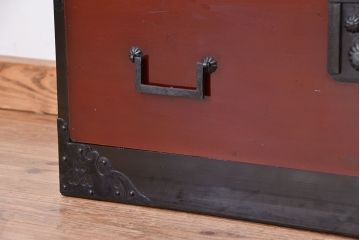 アンティーク家具　古民具・骨董　明治〜大正時代　漆のキレイな　時代箪笥ローボード?(ローチェスト・刀箪笥)