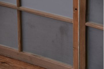 古い木味とペンキのはげた　ガラス窓2枚セット(ガラス戸・引き戸)