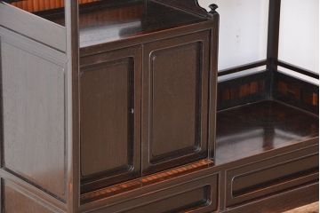 アンティーク家具　古民具・骨董　和モダン☆素敵な作りの唐木飾り棚(茶棚)