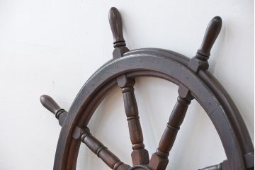 アンティーク雑貨　アンティーク　古い船艦で使われた欅材の大型操舵輪(ラット)(北川工業)