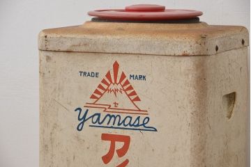 アンティーク雑貨　昭和レトロ　古い駄菓子屋さんのアイスクリーム入れ(アンティーク保冷庫)
