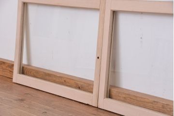アンティーク　古い木のシンプルなペイントガラス引き戸 2枚セット(1)(窓/ガラス戸)