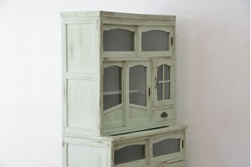 レトロ家具　☆昭和レトロ　アンティークペイントの作業台付き食器棚(モールガラス収納棚)