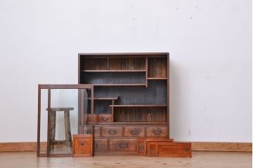 アンティーク家具　古民具・骨董　前面欅材　杢目の素晴らしい茶箪笥(茶箪笥、収納棚)