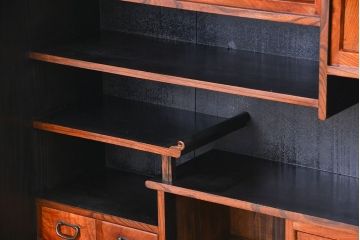 アンティーク家具　古民具・骨董　前面欅材　杢目の素晴らしい茶箪笥(茶箪笥、収納棚)