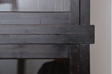 アンティーク家具　アンティーク　古い木のシックな二段重ね収納棚(飾り棚、食器棚)