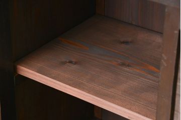 アンティーク家具　アンティーク　古い木のシックな二段重ね収納棚(飾り棚、食器棚)