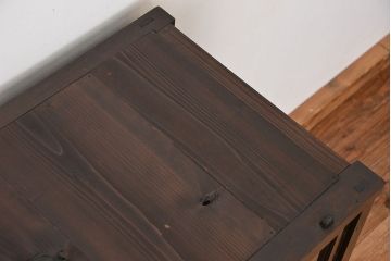 アンティーク家具　アンティーク　古い木のシックな二段重ね収納棚(飾り棚、食器棚)