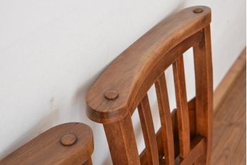 アンティーク家具　イギリスアンティーク　古い木のかわいらしいチャーチチェア2脚セット(教会椅子/イス)