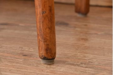 アンティーク家具　イギリスアンティーク　古い木のかわいらしいチャーチチェア2脚セット(教会椅子/イス)