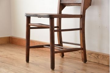 アンティーク家具　イギリスアンティーク　古い木のかわいらしいチャーチチェア(教会椅子/イス)