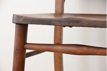 アンティーク家具　イギリスアンティーク　古い木のかわいらしいチャーチチェア(教会椅子/イス)