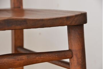 アンティーク家具　イギリスアンティーク　古い木のかわいらしいチャーチチェア(教会椅子/イス)