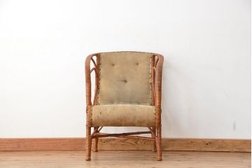 アンティーク家具　大正ロマン　(イタミ有り)シャビーなラタンアームチェア(ダイニングチェア・椅子)
