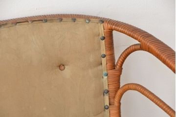 アンティーク家具　大正ロマン　(イタミ有り)シャビーなラタンアームチェア(ダイニングチェア・椅子)