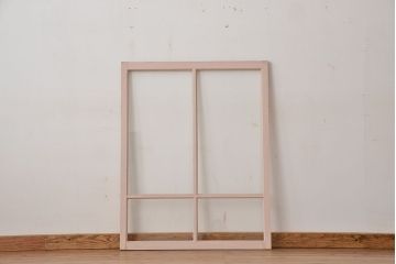 昭和レトロ　ペンキのはげたフィックス窓(固定窓、はめ殺し戸、明り取り)