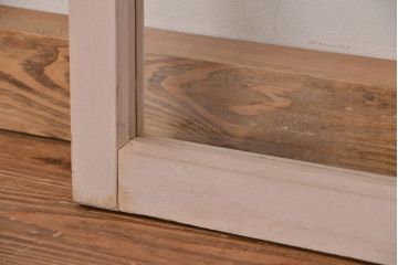 昭和レトロ　ペンキのはげたフィックス窓(固定窓、はめ殺し戸、明り取り)