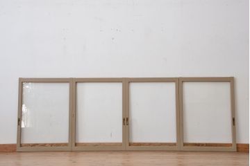 昭和レトロ　古いペンキのはげたシンプルなガラス戸4枚セット(1)