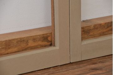昭和レトロ　古いペンキのはげたシンプルなガラス戸4枚セット(1)