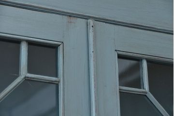 ヴィンテージ家具　イギリスビンテージ　1960年頃　アンティークペイント　かわいらしいビューローブックケース