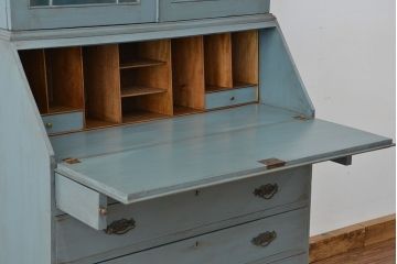 ヴィンテージ家具　イギリスビンテージ　1960年頃　アンティークペイント　かわいらしいビューローブックケース